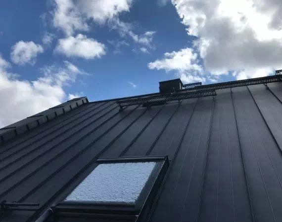 Czarny dach